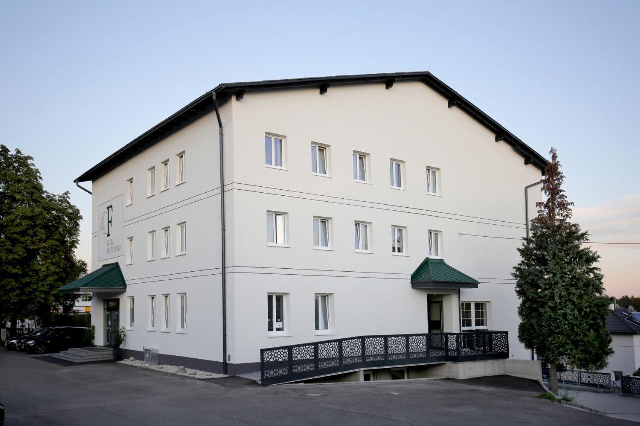 F Hotel Hörsching Buitenkant foto